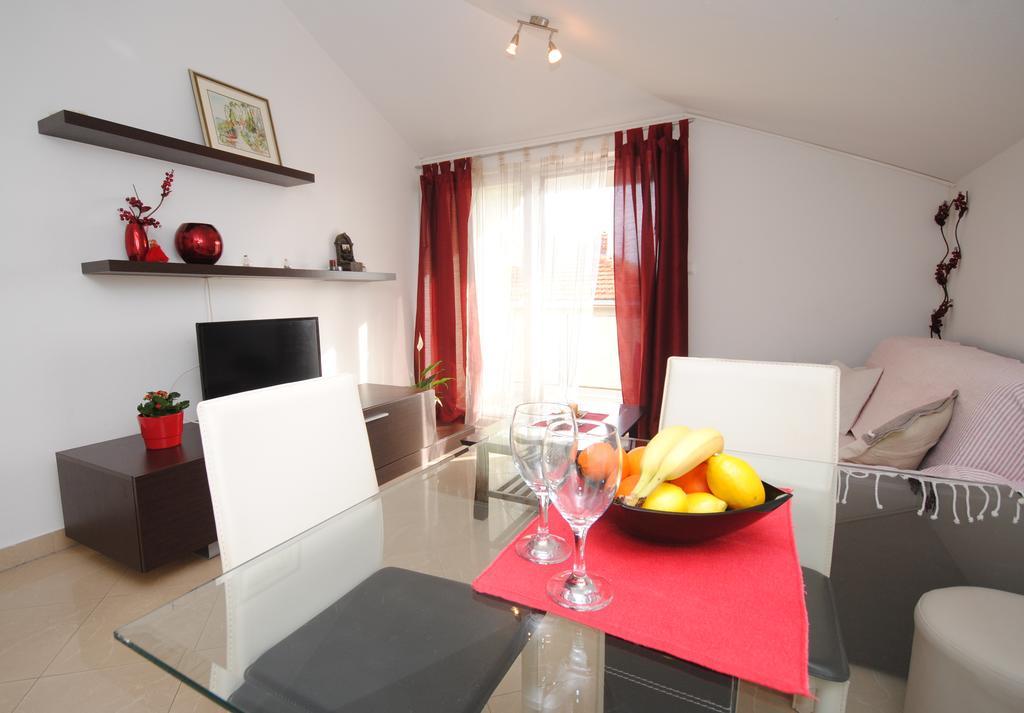 Kaštela Apartment Tin מראה חיצוני תמונה