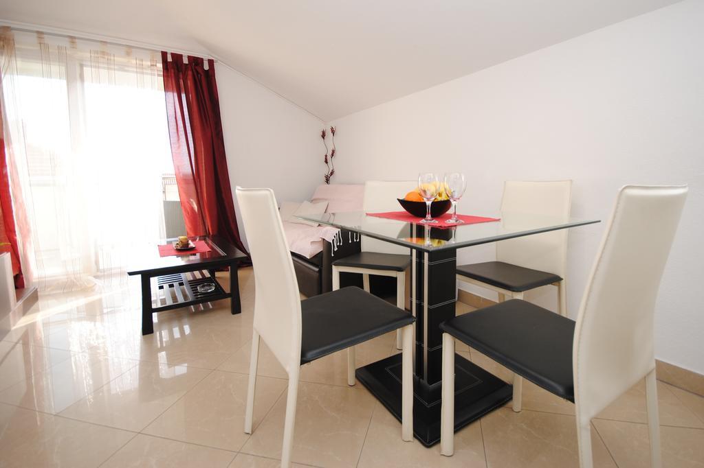 Kaštela Apartment Tin מראה חיצוני תמונה